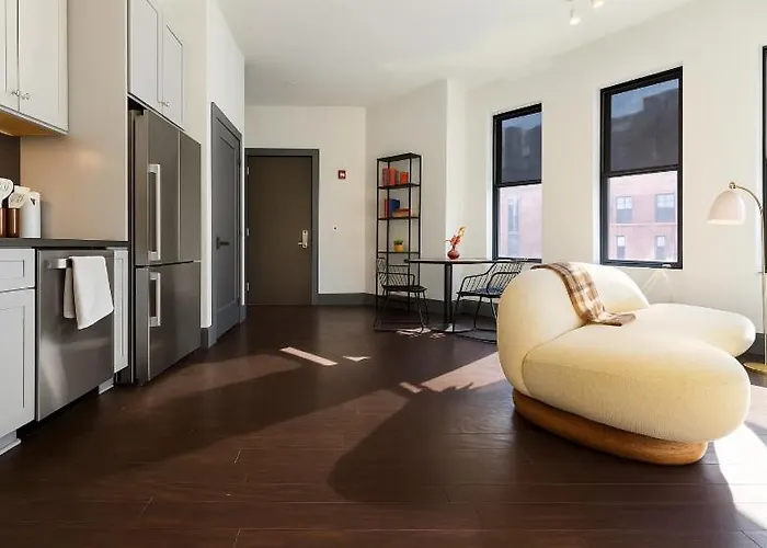 Remodeled 2br Downtown Near Acrisure Stadium Apartment *